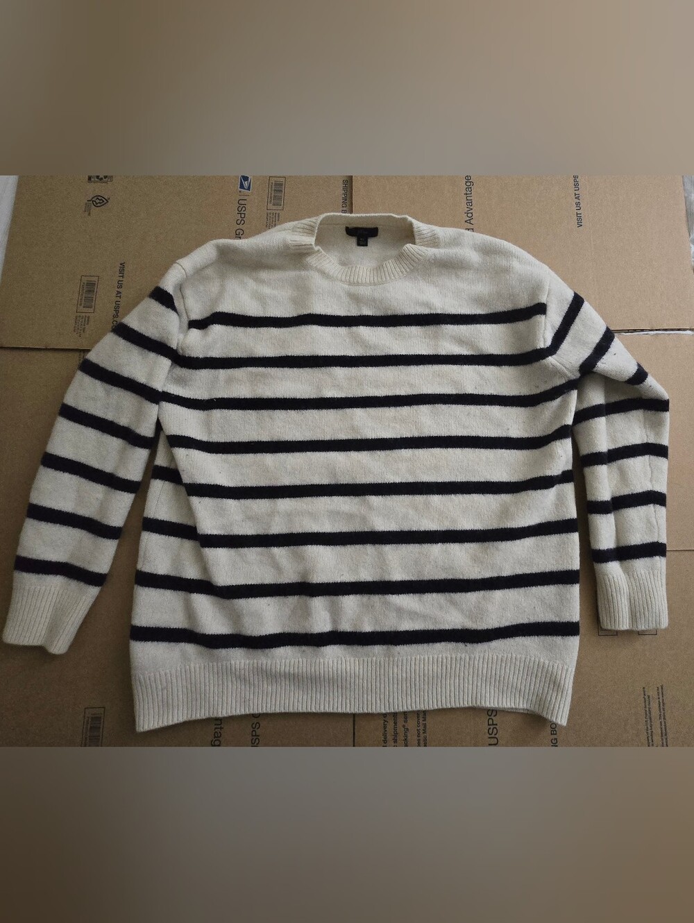 J. Crew Merino Wool Crewneck boyfriend sweater, Navy And Cream, Size XL
